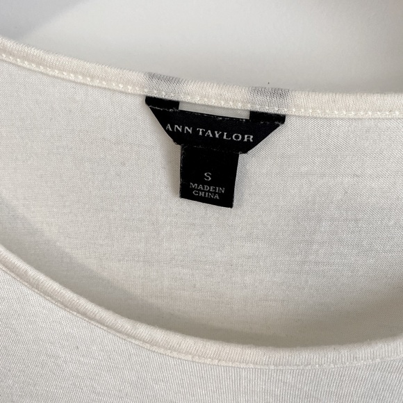 Cream Delicate Camisole with Gold side Zipper - Picture 2 of 6